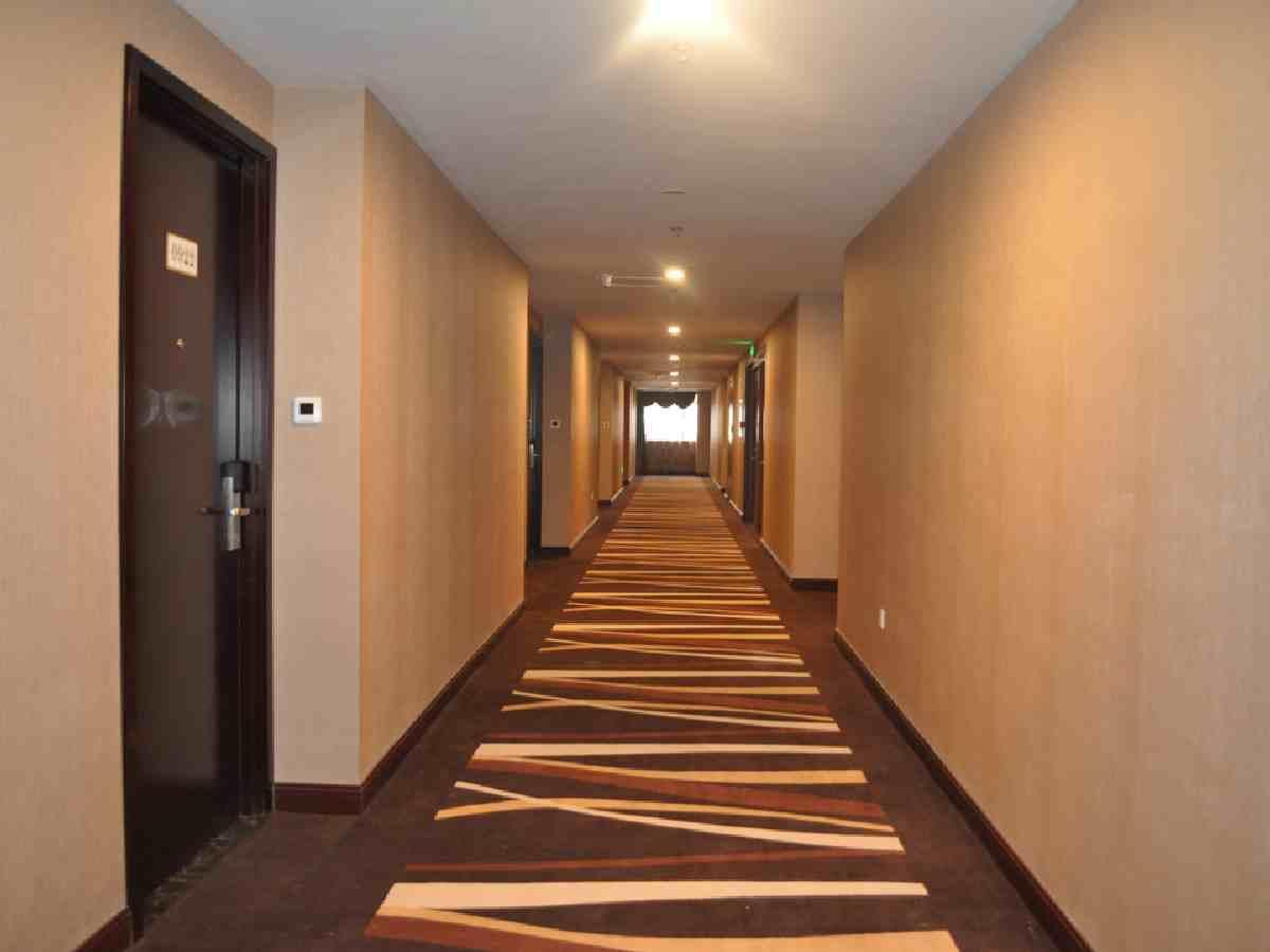 Ramada Linyi North Hotel Exterior photo